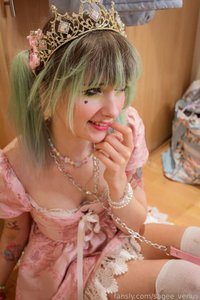 sagee_venus leak - Just a princess #cutegirl #dildo #captive