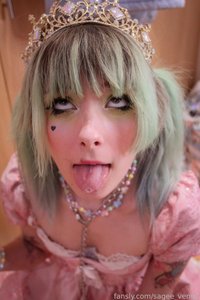 sagee_venus leak - Just a princess #cutegirl #dildo #captive