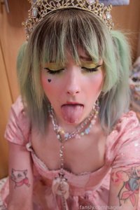 sagee_venus leak - Just a princess #cutegirl #dildo #captive