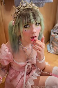 sagee_venus leak - Just a princess #cutegirl #dildo #captive