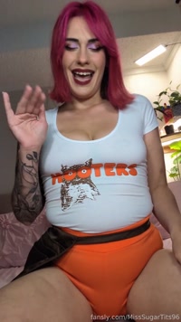 MissSugarTits96 leak - Hey, I'm Megan and I'm gonna be your server toda