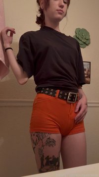 stickysimone leak - can you see it in my pants? how bout now