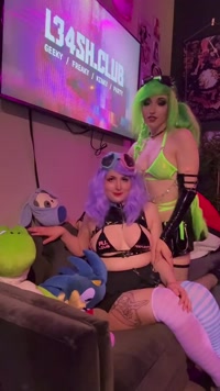 L34SH leak - @Kurainu plays with our maid @solarcatuwu in front