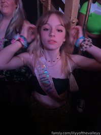 lilyyofthevalleyy leak - Here’s some pics from my birthday! Do you think I