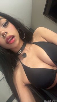 zoweybunni leak - ahh I’ve literally been out partying for like thre