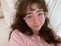 clarabelles leak - I just woke up i am veryyyy hungry