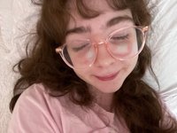 clarabelles leak - I just woke up i am veryyyy hungry