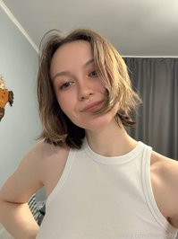 blumshy leak - Genuinely sharing with you some photos that I rece