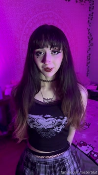 JesterSlut leak - Edging + Striptease For You, 18yo Altgirl Fingers