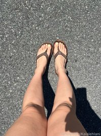 Kalalehlani leak - Prettiest yellow toes