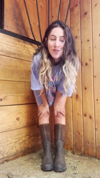 cjsloan leak - I was mucking stalls when I had to piss...so I bor