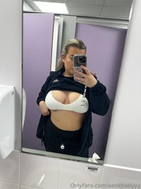 aandjbabyyy leak - Cheeky bathroom pic
