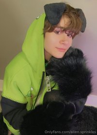 alien.sprinkles leak - I haddd to do it y’all, I couldn’t not ‍↔️ I alsoo might ha..