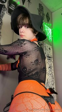 alien.sprinkles leak - Yaaay, Spooktober is here! Now I’ve an excuse to dress eve..