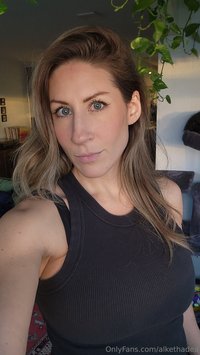 alkethadea leak - Some selfies, etc!