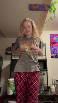 allicexxx leak - Quick morning strip before work that I forgot to post this m..