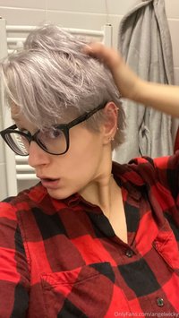 angelwicky leak - Since I’m not able to go to a hairdresser for over 2 months ..