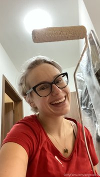 angelwicky leak - Hall painted ? last one, bedroom. How is your fist day of t..