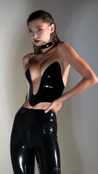 anna.ralphs leak - Shooting allows me to try on different looks and feel differ..