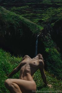 anna.ralphs leak - Part 4 Wind. Skin. Edge of the cliff. I was naked and high ..