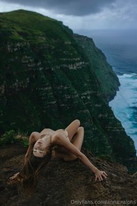 anna.ralphs leak - Part 4 Wind. Skin. Edge of the cliff. I was naked and high ..