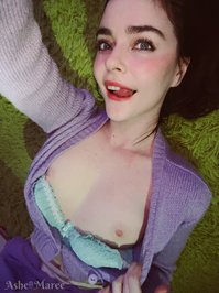 ashemaree leak - feelin’ cute & kissable today