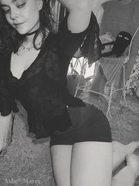 ashemaree leak - short skirts get me feelin…frisky ✨