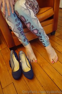 ayakofuji leak - Stripping for my feet lover 足フェチさん