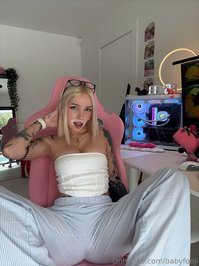 babyfooji leak - clearly I'm at my desk *working*