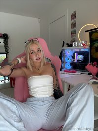 babyfooji leak - clearly I'm at my desk *working*