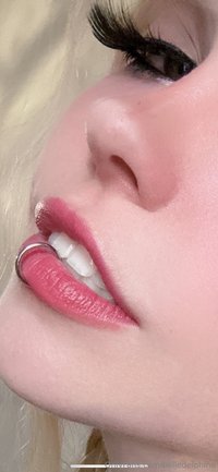 belledelphine leak - my armour and chainmail may be very hard to the touch... but..