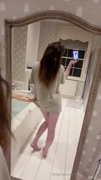 belledelphine leak - been taking a bath almost everyday past month... i'm addicte..