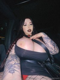 bishoujomom leak - Do I make your girlfriend look flat?