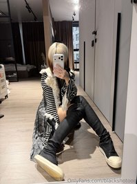blackshotooo leak - do u like my outfit? :3