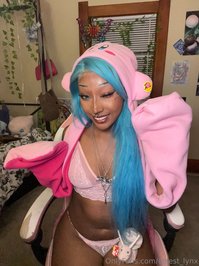 celest_lynx leak - Just busted a nice nut in the mirror, uploading when i wake ..