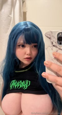ceoofgothicc leak - i love bathroom selfies do u like black or blue hair?