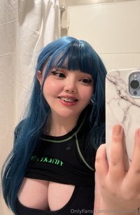 ceoofgothicc leak - i love bathroom selfies do u like black or blue hair?