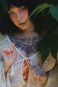 ceressinclair leak - I woke up this morning with a sore throat. it’s been a l..