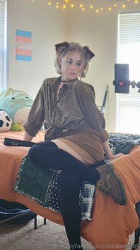 charlotte40404 leak - here's a rare outfit pic! <3