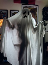 chriss_wade leak - Looks like this house might be haunted