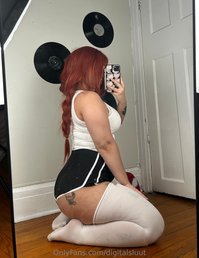 digitalsluut leak - good morning! makima mirror pics!