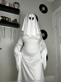 digitalsluut leak - spooky season posts are starting heheh