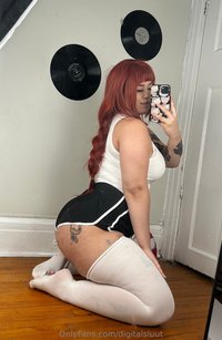 digitalsluut leak - good morning! makima mirror pics!