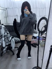 dummi.gf leak - Kitty paws and kitty tail buttplug ‍⬛ xD