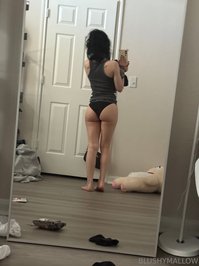 dummi.gf leak - Before I shower I was looking at my tummy