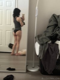 dummi.gf leak - Before I shower I was looking at my tummy