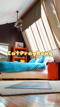 eatpraydong leak - I have some naked yoga for youuu . You know the deal, I str..