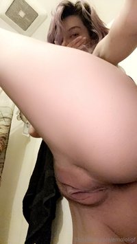 emololigf leak - Very sick so here’s some lazy pics