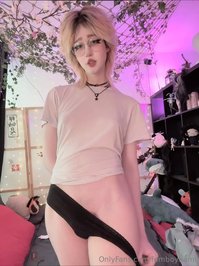 femboyhami leak - good morning lovelies! <3 wish someone was here to cuddle me..