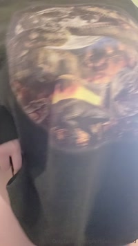 georgietheredhead leak - Does the dino sweatshirt stay on during?